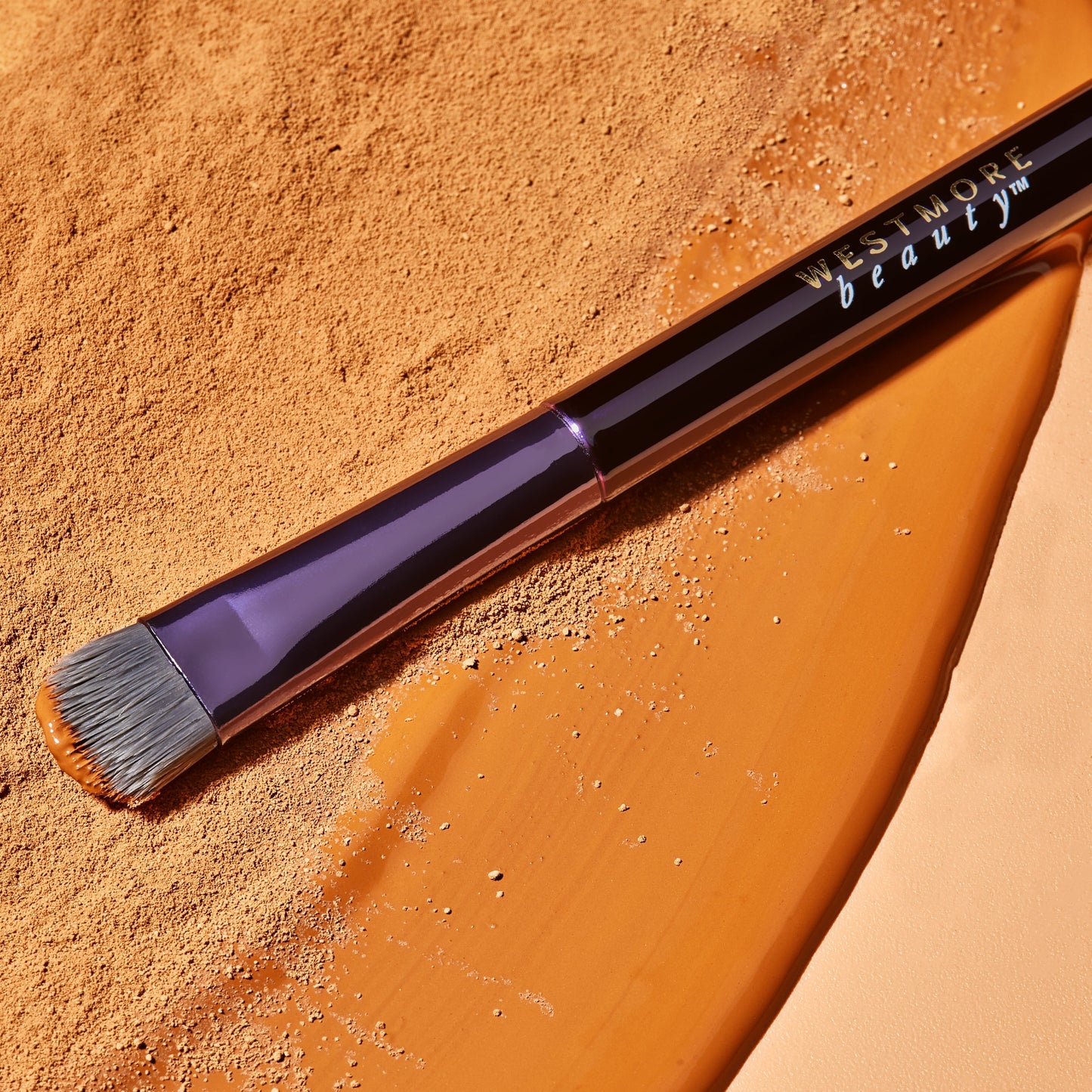 Powder-to-Cream Concealer